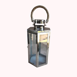 Lanterne à bougie en métal argenté, avec dessus pyramidal, anneau de support ovale en forme d'arche, panneau de verre hexagonal et structure en fer, pour centre de table décoratif - Product Image 6