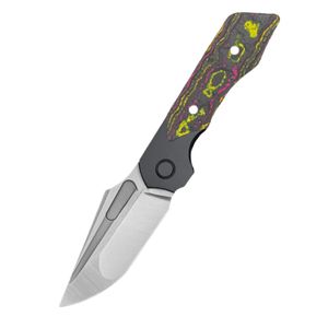 Couteaux pliants de luxe avec lame en acier à motif Damas unique, poignée raffinée et ouverture fluide - Product Image 1