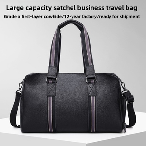 Sac de voyage unisexe en cuir noir avec bandoulière réglable, fermeture éclair résistante à l'eau, grande capacité, pour le sport et les voyages en plein air - Product Image 6