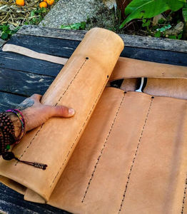 Sac de transport pour couteaux en cuir véritable, classique, léger, écologique, portable, robuste, avec bandoulière - Product Image 3