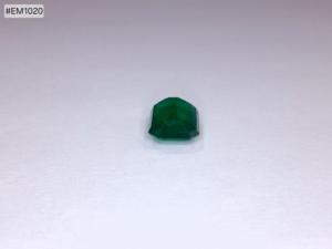 Esmeralda Zambiana Verde Intenso, Corte Octogonal Facetado, 7.24ct, Gema Suelta de Alta Calidad, Excelente Claridad, Panna para Joyería Fina - Product Image 4