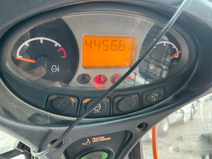 Chargeuse compacte sur pneus S740 2020 avec cabine fermée, machine de construction haute performance - Product Image 2