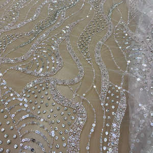 Tela de Tul con Cuentas Personalizada de Alta Calidad, Precio de Fábrica, Encaje Bordado Floral con Lentejuelas para Prendas de Novia de Lujo - Product Image 1