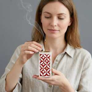 Plateau décoratif en bois de santal avec incrustation d'os, brûleur de Bakhoor, boîte de rangement, ensemble fait main, écologique, porte-encens aromatique pour une ambiance élégante - Product Image 6