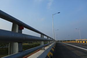 คุณภาพสูงจุ่มร้อนชุบสังกะสีรั้วสำหรับทางด่วน/ถนนประดิษฐ์โดย V-เคลือบ - Product Image 4