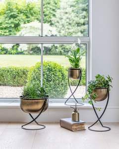 Support de plante en fer de grande taille personnalisable avec trous de drainage pour jardin extérieur, balcon, terrasse, pot de plante décoratif - Product Image 3