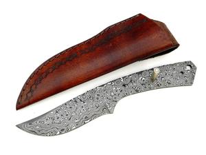 Hoja de acero estampada premium de espiga completa para ensamblaje de mango personalizado, hoja de cuchillo utilitario para exteriores con funda de cuero - Product Image 3