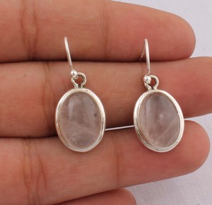 Boucles d'oreilles pendantes Shree Jaipur Silver pour femme et unisexe, vintage, en argent sterling 925, avec quartz rose naturel en forme de goutte d'eau serti clos - Product Image 2