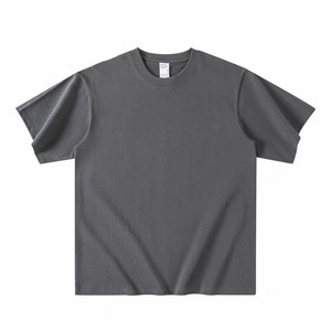 Camiseta de Manga Corta para Hombre, Ligera, Cuello Redondo, 100% Poliéster, Estilo Casual Elegante, Corte Regular, Transpirable, Esencial para el Uso Diario - Product Image 4