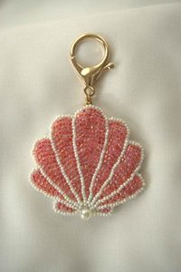 Llaveros Bordados con Cuentas Hechos a Mano Directo de Fábrica, Adornos Decorativos para Bolsos para Tiendas Minoristas, Tiendas de Regalos, Eventos y Venta al por Mayor - Product Image 6
