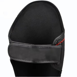 Protectores de Espinilleras Profesionales de Muay Thai con Logotipo Personalizado, Fabricante de Protectores de Espinilleras de Kickboxing OEM, Fábrica de Equipo de Protección de Boxeo de Cuero - Product Image 3