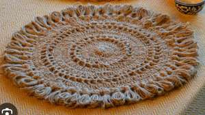 Mantel Individual Ovalado de Yute Jacquard Lavable Antideslizante con Diseño de Plantas, Hecho a Mano por Crosia, para Uso en Interiores y Exteriores - Product Image 4