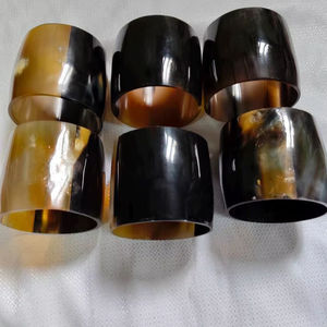 Brazalete de Cuerno de Búfalo Hecho a Mano, Ecológico, de Calidad de Exportación, Color Natural, Precio al por Mayor, Hecho en India, Superventas - Product Image 1