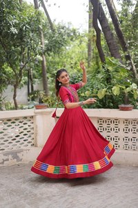 Vestido Rosa de Tela Romana Moderna, Especial para Festivales, Reversible, Estilo Étnico de India y Pakistán, para Mujeres, Bodas y Fiestas - Product Image 3