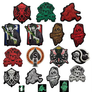 Patchs en silicone 3D de haute qualité avec étiquette tissée Velcro, logo en relief, patch en caoutchouc PVC pour vêtements de mode, style imprimé - Product Image 3