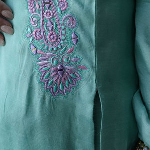 Robe de cérémonie pakistanaise de luxe pour femmes, brodée, prête à porter, 3 pièces, avec tissu de qualité supérieure - Product Image 6