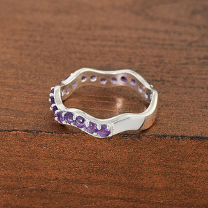 Anillo de Eternidad de Plata de Ley 925 para Mujer con Piedras Preciosas de Amatista Redonda Natural, Engaste de Canal, Estilo Clásico, Uso Diario - Product Image 3