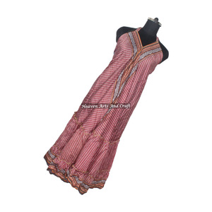 Vestido bohemio nuevo vintage de seda y sari, artículo moderno y a la moda para chicas, damas y mujeres, elegante vestido de noche. - Product Image 1
