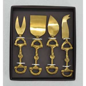 Juego de 8 Cuchillos para Queso Dorados de Acero Inoxidable, Juego de Cubiertos de Lujo con Diseño de Herradura, con Elegante Caja de Regalo, al Mejor Precio - Product Image 4