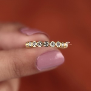 แหวนเพชรทรงกลมฝังแบบเต็มวง 14K ทองคำเหลือง แหวนแต่งงานแบบซ้อนได้ แหวนครบรอบ ผู้จัดจำหน่ายขายส่ง - Product Image 6