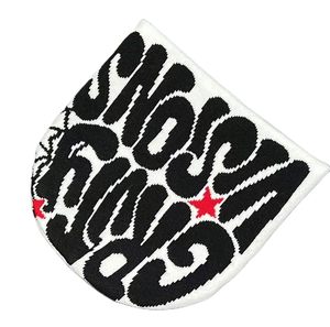 Bonnet tricoté unisexe OEM personnalisé de haute qualité 100 % acrylique, avec étiquette tissée teinte à la lettre, pour l'hiver, le ski et le pêcheur, modèle adulte courant - Product Image 4