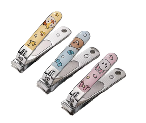 <b>Pink</b> And Blue Nail Clippers With Rounded Blade For Finger Use Portable Plastic Design Simple Style Child Size - Product Image 3
