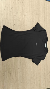 T-shirt blanc pour femme, coupe ajustée, en spandex/polyester, col rond, manches courtes, décontracté, respirant, séchage rapide, boutonné, écologique - Product Image 4