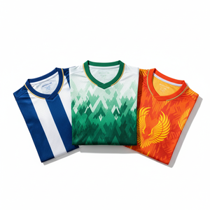 Maillots de football personnalisés 2025, nouveau style, impression numérique, 100% polyester, broderie 3D, antibactérien, manches courtes, nom de l'équipe - Product Image 1