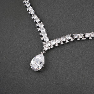 Collar Unisex de Oro Sólido de 14K con Diamantes Cultivados en Laboratorio, Certificado por IGI, Corte Brillante Redondo, Joyería de Boda - Product Image 2
