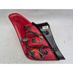 Feu arrière droit (RH) Trax d'occasion, référence OEM 95476776 - Product Image 5