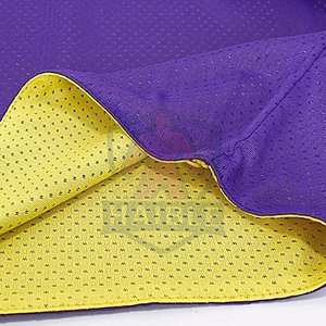 Service OEM, ensemble d'uniformes de basket-ball en maille respirante en polyester avec tissu anti-transpiration pour les matchs des hommes adultes - Product Image 5