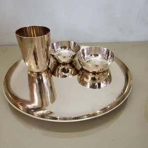 Juego de Platos Tradicionales Sagan Thali Pequeños de 8 Piezas, Recubiertos de Bronce, Aptos para Lavavajillas, Portátiles, para Ceremonias Pooja, Vajilla Decorativa - Product Image 3