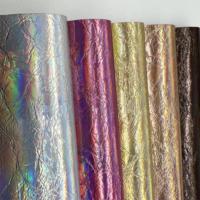 Couches de tissu holographique en cuir PU métallique Matériau en cuir synthétique pour tige de chaussure
