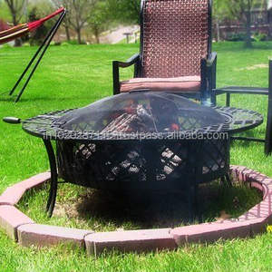 Foyer moderne en fer au design carré parfait pour les patios, les jardins et les soirées en plein air avec des amis. - Product Image 6