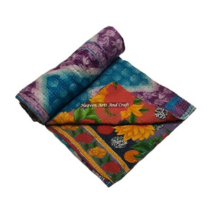Couette Kantha Gudari vintage, lavable, faite à la main, en coton imprimé indien, 100% coton, pour toutes les saisons, usage domestique et hôtelier GD1116 - Product Image 1