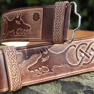 Cinturón con Diseño en Relieve de Cabeza de Lobo y Nudo Celta, Cinturones Tradicionales Escoceses de Alta Calidad, 100% Cuero, Suministros de Fábrica - Product Image 3