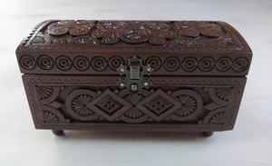 Best Design Wood Jewelry <b>Box</b> With Carved <b>Floral</b> Patterns And Metal Clasp For Storage - Product Image 3