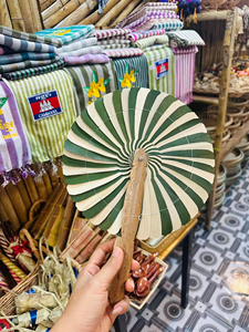 พัดใบปาล์มสีธรรมชาติ/สีกากี/สีน้ำตาล - ทำด้วยมือจากเวียดนาม มีโลโก้และพู่ห้อยให้เลือก - Product Image 6