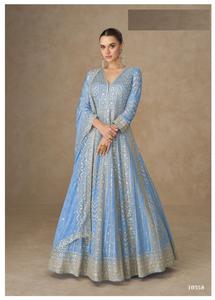 ชุดคอลเลคชั่นผ้าไหมชินนอนแท้พรีเมียม ปักลายด้วยมือ พร้อมงานปะติด - Product Image 3