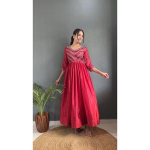 DISEÑADOR CHINON HILO DE SECUENCIA BATA DE TRABAJO RANI - Product Image 1