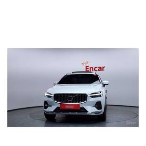 Volvo XC60 B5 2024, Ultra Brillante, Volante a la Izquierda, Caja de Cambios Automática, Asientos de Cuero, Cámara Trasera, Solo 14,497 Km! - Product Image 3