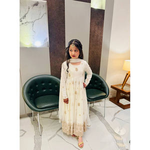 Collection luxueuse de robes pour filles en soie Vichitra pure, style traditionnel, avec broderies et sequins. - Product Image 1