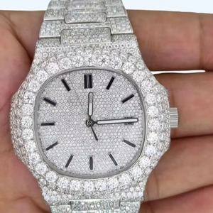 Reloj de pulsera para hombre con diamantes de moissanita, reloj de lujo estilo hip hop, reloj de plata de ley 925 para hombre a la moda. - Product Image 4