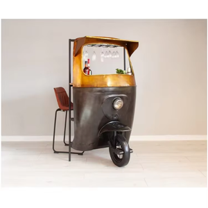 Barra de bar estilo tuk-tuk inspirada en la industria ferroviaria con amplio almacenamiento y estantes de exhibición para bebidas, proveedor indio. - Product Image 1