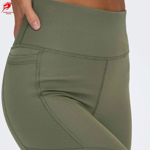 Leggings de sport Fitness Spirit Premium Motion Wear fabriqués au Pakistan, en tissu lisse, pour un maintien optimal, idéaux pour la gym, l'entraînement et le quotidien, offrant un excellent rapport qualité-prix. - Product Image 6