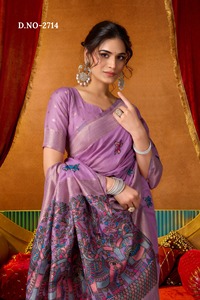 Sari indio de diseñador para mujer con bordados elaborados y lentejuelas, perfecto para bodas y festivales. - Product Image 2