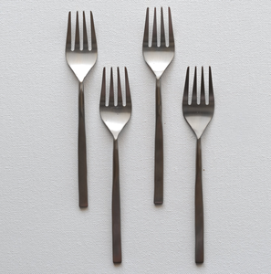 Ensemble de fourchettes à dîner en acier inoxydable, finition satinée moderne, passe au lave-vaisselle, pour la maison et les réceptions - Product Image 6