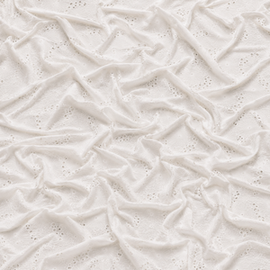 Tissu brodé de qualité supérieure conçu pour la mode moderne et les collections de vêtements élégants. Ce tissu présente de belles qualités. - Product Image 6