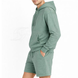 Conjunto de sudadera con capucha y pantalones cortos para hombre, diseño transpirable para recreación, viajes y actividades al aire libre diarias. - Product Image 2