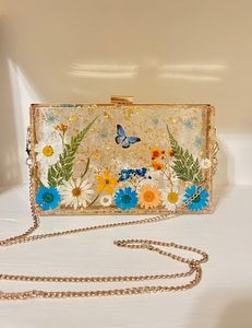 Bolso de mano de resina personalizado con flores secas reales - Product Image 6